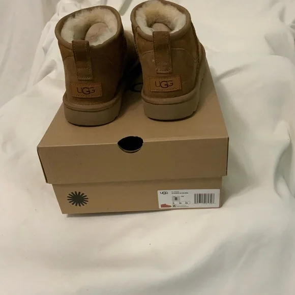 **UGG Classic Ultra Mini Boots**
PRE-USE…Color: Wheat - Picture 8 of 8
